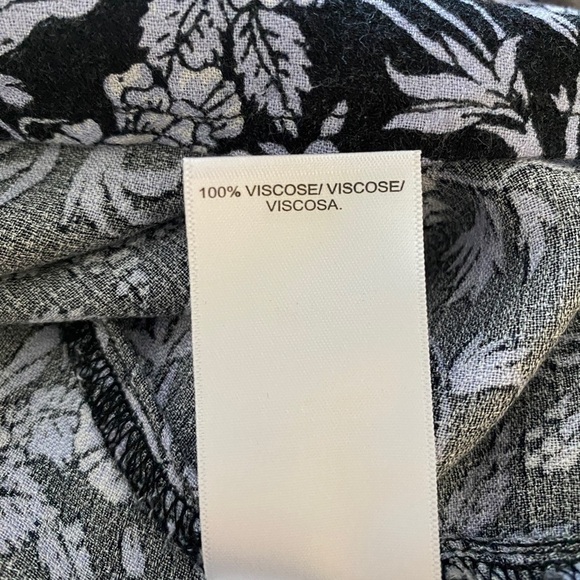 LUCKY BRAND Floral Black & White Blouse w/ Tassel Women SP Small Petite - Picture 5 of 7